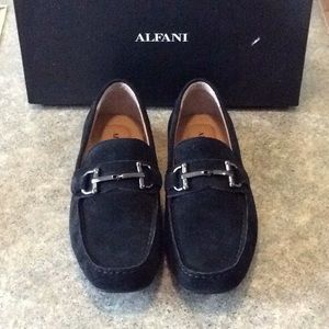 men alfani new with out tags 🏷 loafers shoes 👞💕